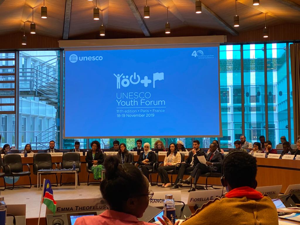 منتدى شباب العالم