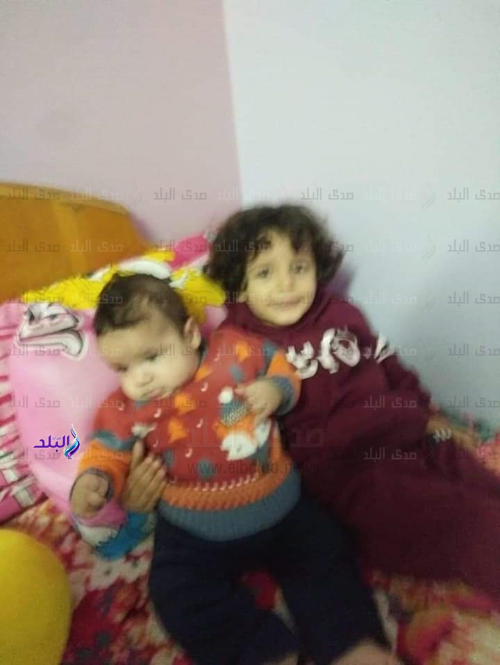 الطفلين الطفلين