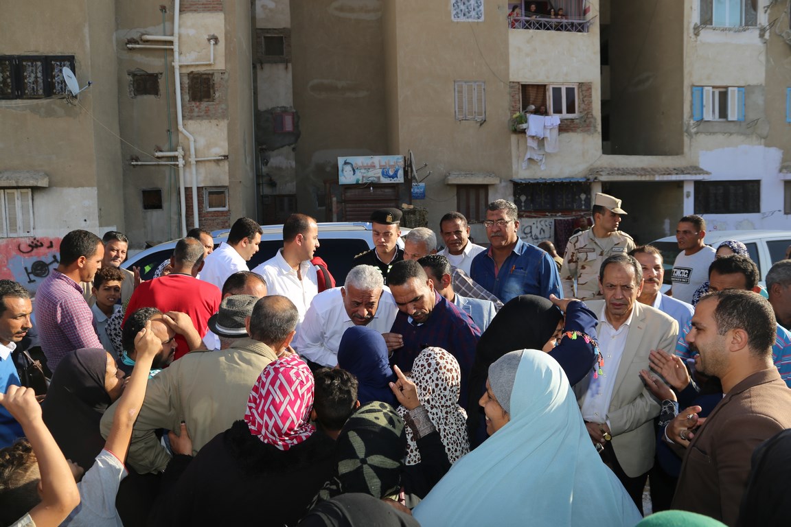 اللواء عبد الجيد صقر محافظ السويس اللواء عبد الجيد صقر محافظ السويس