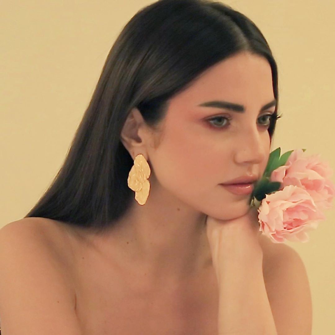 الفنانة درة