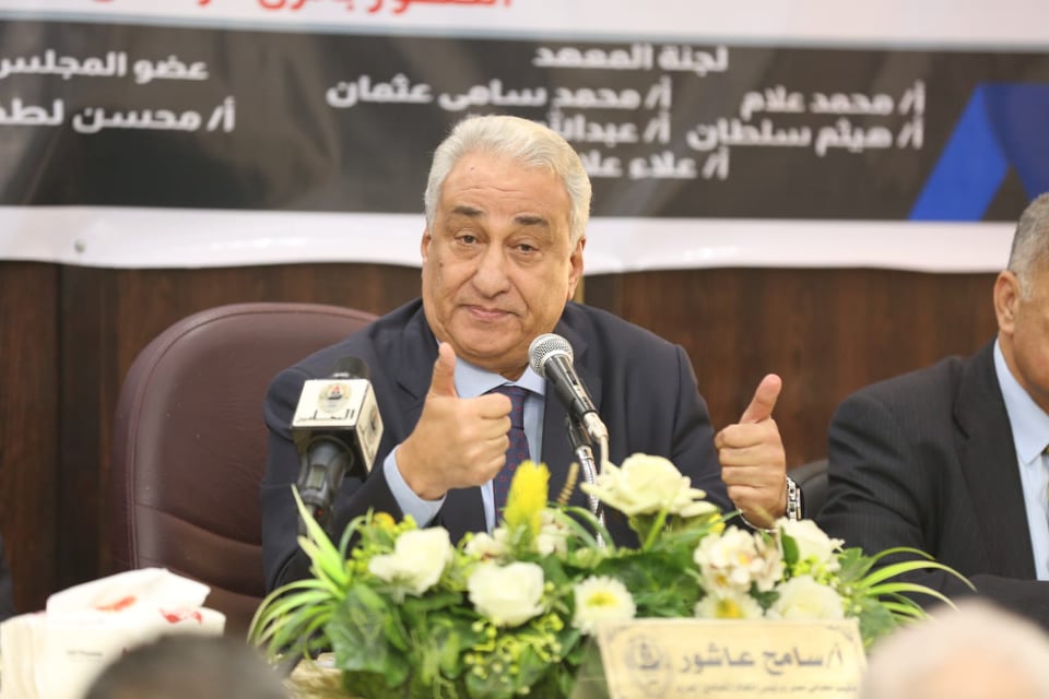 نقيب المحامين