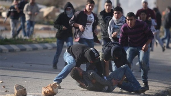 فلسطينيون