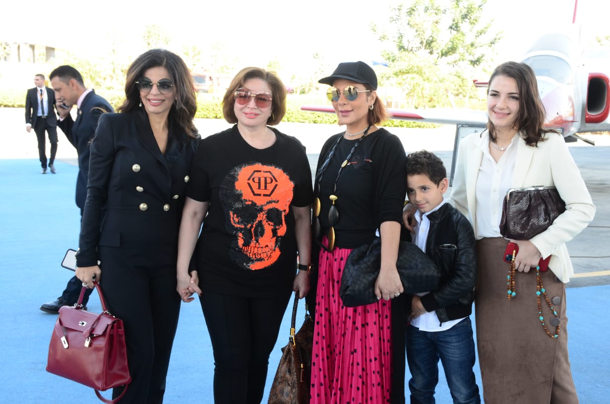 نجمات الفن في مبادرة زينب بشير