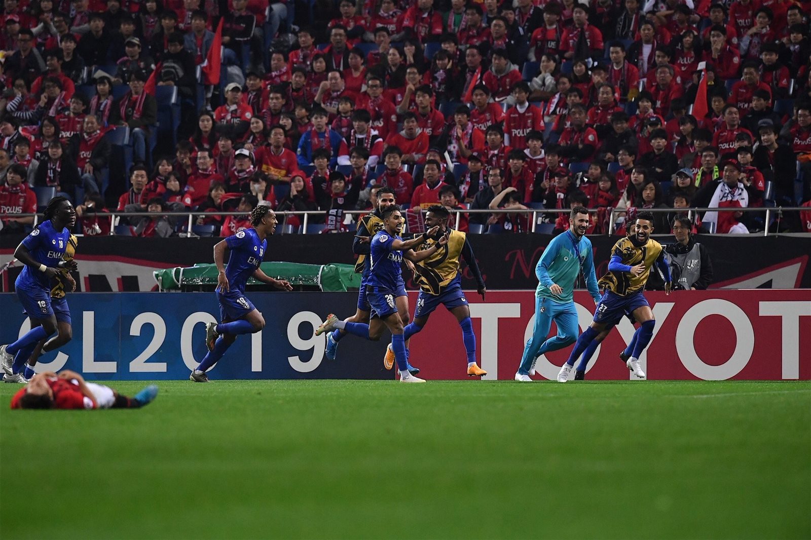 الهلال ضد أوراوا الياباني 
