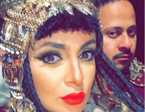 اسراء وكريم عفيفي اسراء وكريم عفيفي