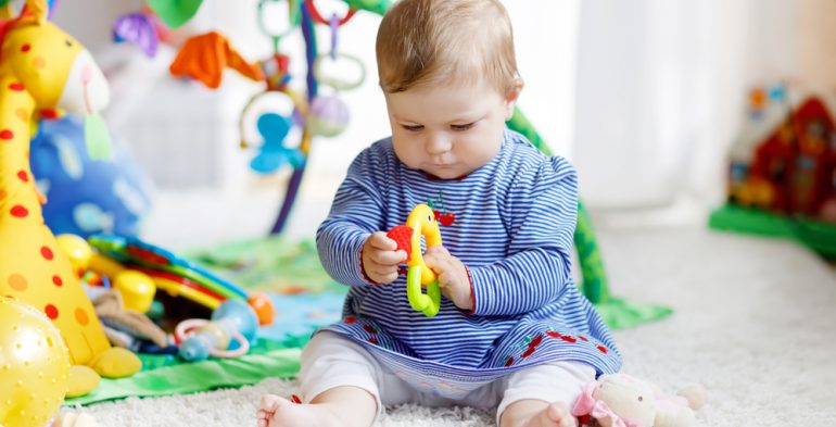 حكم الشرع في لعب الأطفال والدباديب ودخول الملاهي