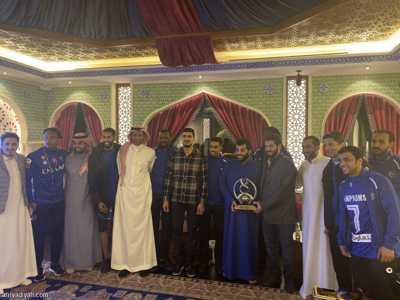 تركي آل شيخ يستقبل فريق الهلال السعودي تركي آل شيخ يستقبل فريق الهلال السعودي