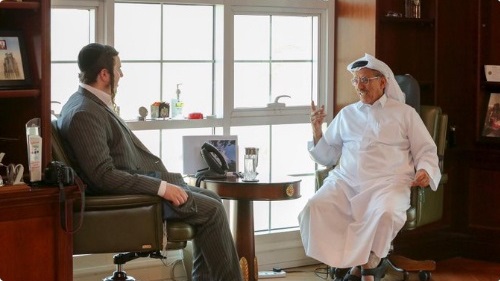 الملياردير الإماراتي خلف الحبتور مع الصحفي شالومي زييانتس