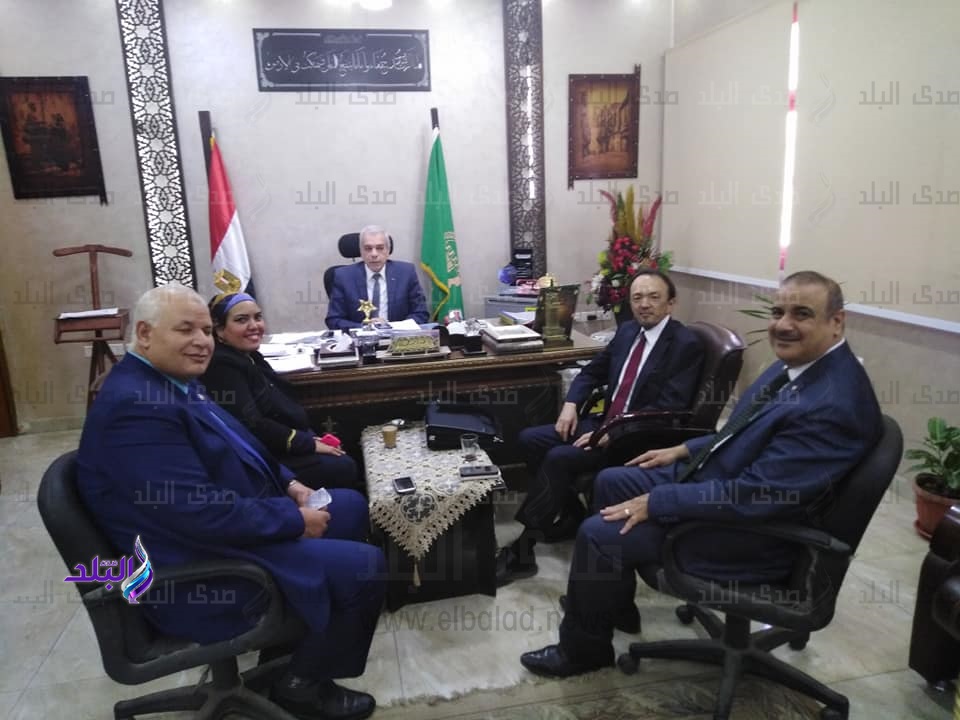 مدير تعليم القليوبية مع مسئول الجايكا مدير تعليم القليوبية مع مسئول الجايكا