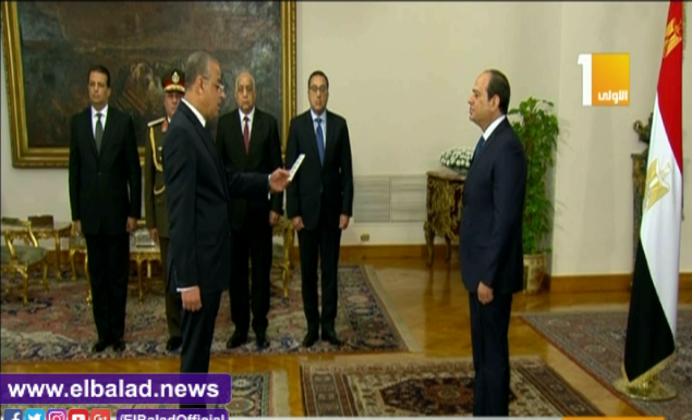 محافظ سوهاج يؤدى اليمين الدستورية أمام الرئيس السيسى