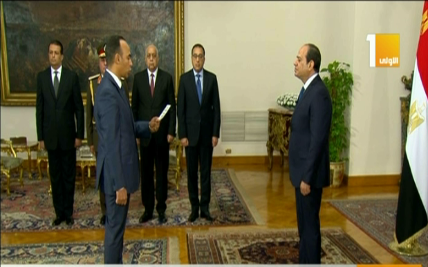 محمد محمود إبراهيم يؤدى اليمين  نائباً لمحافظ المنيا