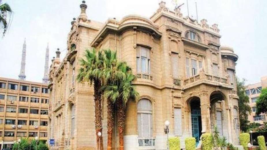 جامعة عين شمس