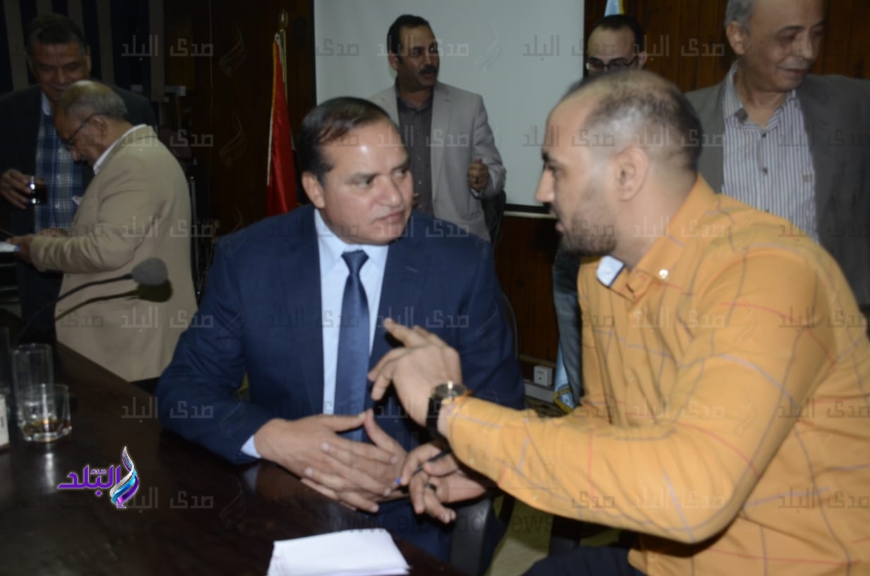 رئيس جامعة سوهاج مع محرر صدى البلد رئيس جامعة سوهاج مع محرر صدى البلد