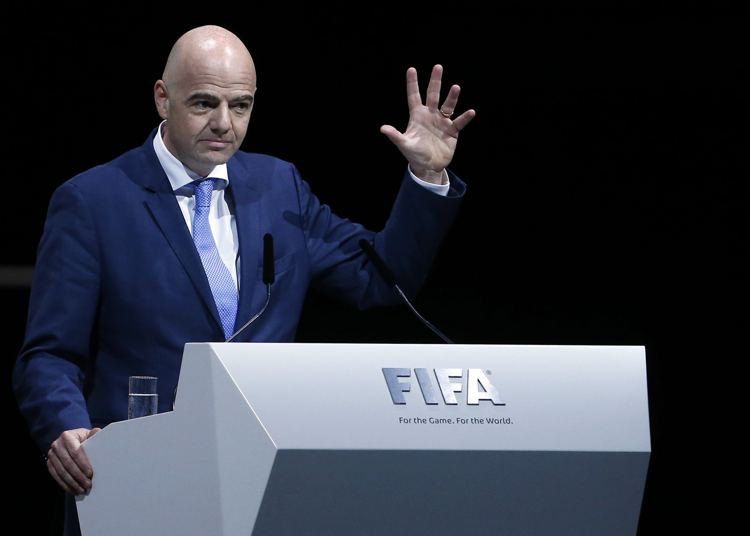 السويسري جيانى انفانتينو السويسري جيانى انفانتينو