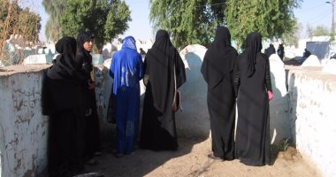 حكم زيارة القبور للنساء الحائض