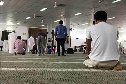 حكم صلاة الجمعة دون سماع الخطبة