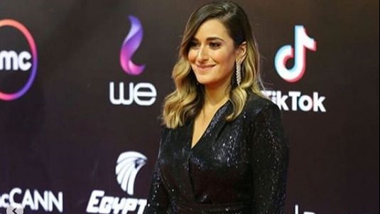 أمينة خليل أمينة خليل