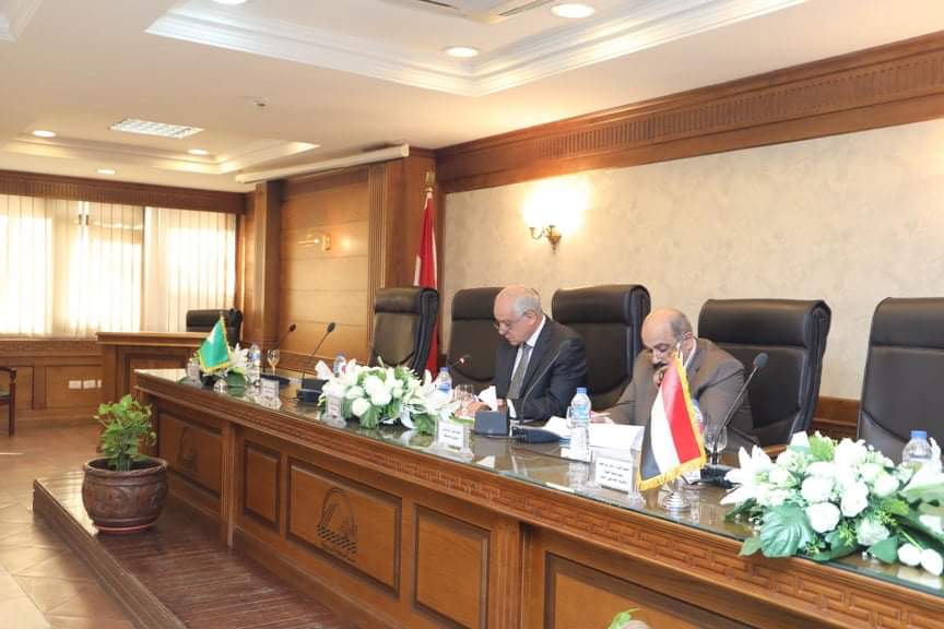 الجيزة تعلن تزويد مدارس المحافظة بـ 16 الف ديسك