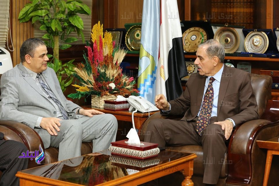  رئيس جامعة كفر الشيخ يهنئ المحافظ الجديد