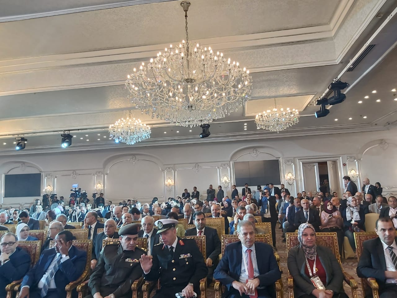 صورة من المؤتمر صورة من المؤتمر
