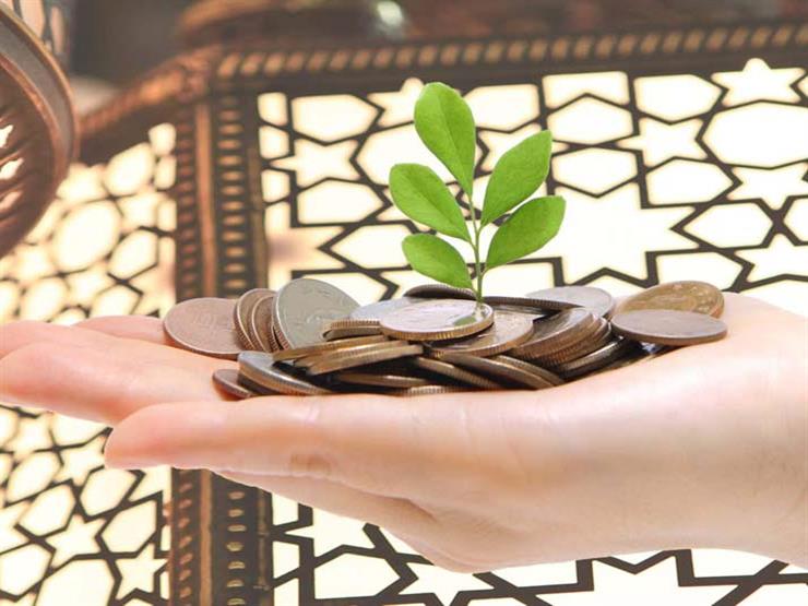 هل يجوز إخراج الزكاة لـ الزوج والابن والأخ ؟