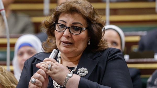 النائبة مارجريت عازر