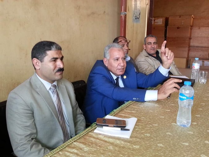 اجتماع إدارة المعامل والوسائل بقطاع المعاهد الازهرية مع موجه