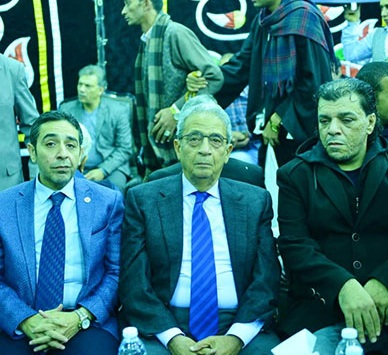 عمرو موسى فى عزاء شعبان عبد الرحيم