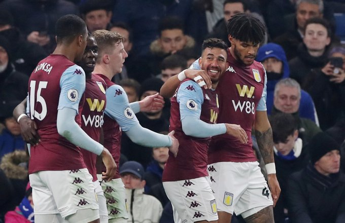 تريزيجيه لاعب أستون فيلا