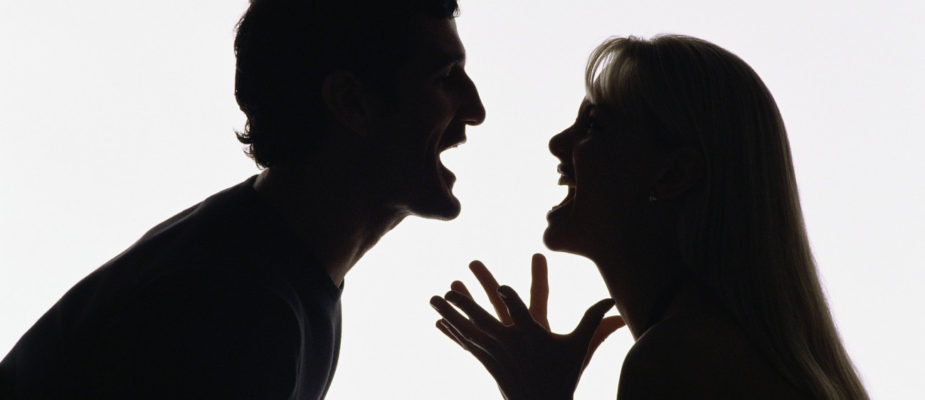 هل من يشتكي لي عن إساءة شخص له يعتبر غيبة هل من يشتكي لي عن إساءة شخص له يعتبر غيبة