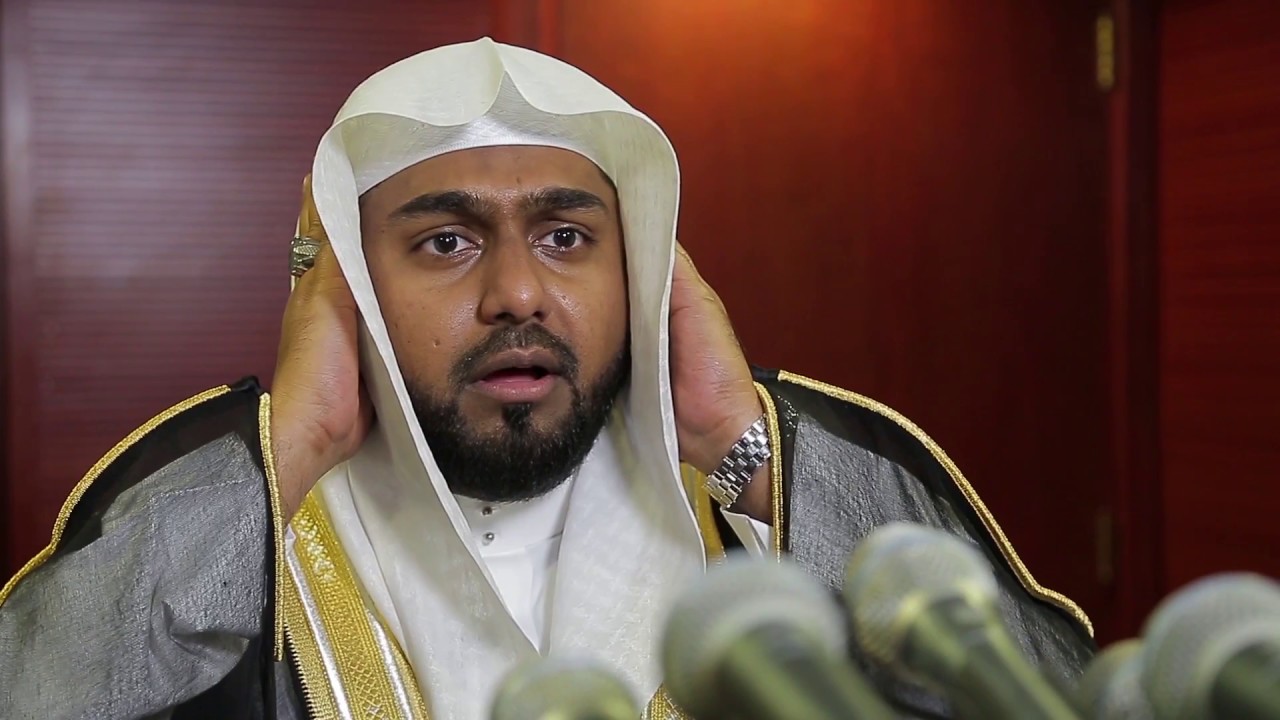 مؤذن الحرم المكي الشيخ عماد بقري
