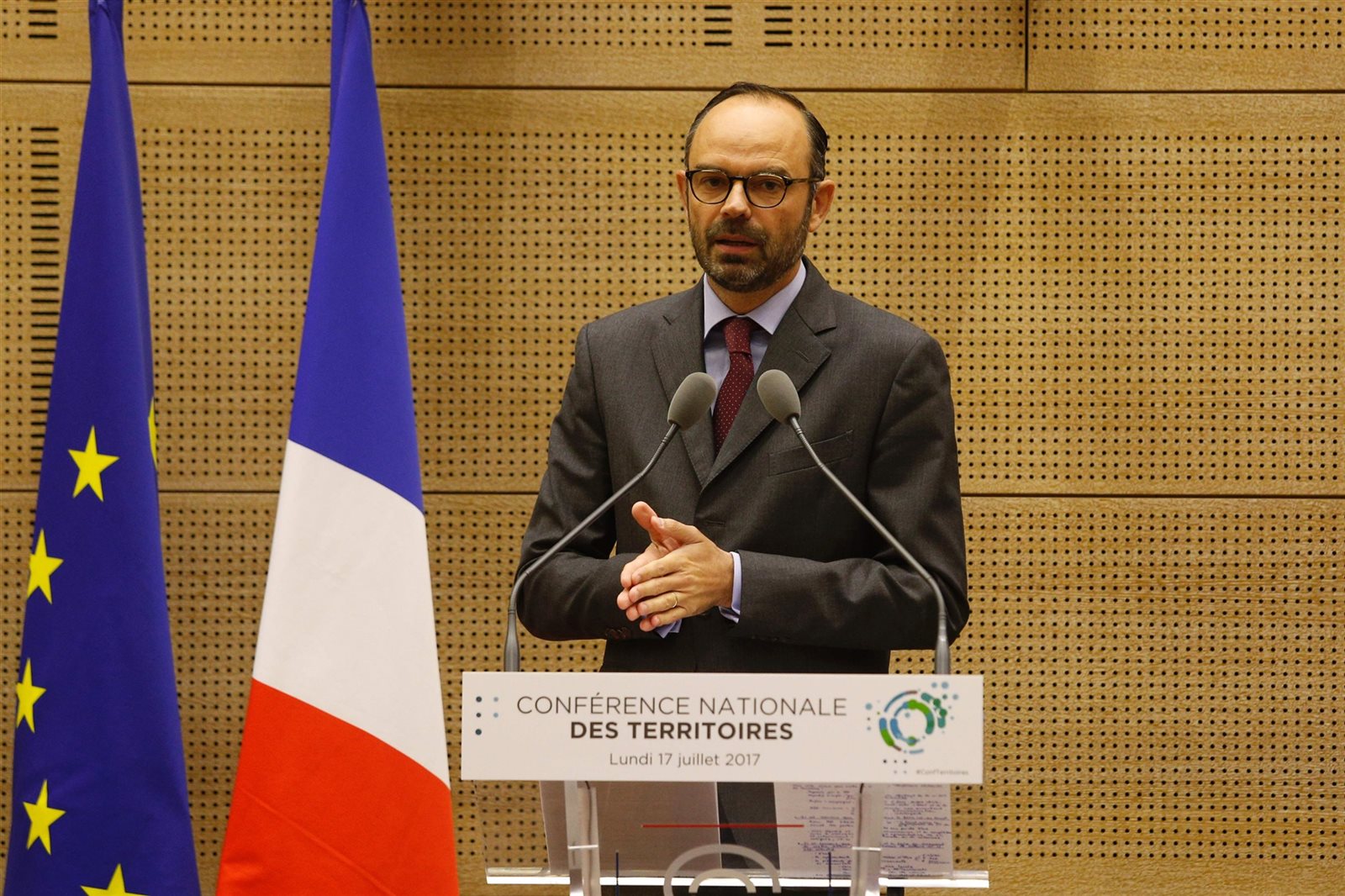 ادوراد فيليب رئيس الحكومة الفرنسية ادوراد فيليب رئيس الحكومة الفرنسية