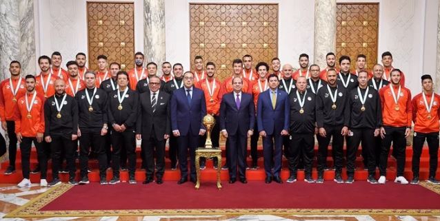 الرئيس السيسى يكرم ابطال المنتخب الاوليمبى