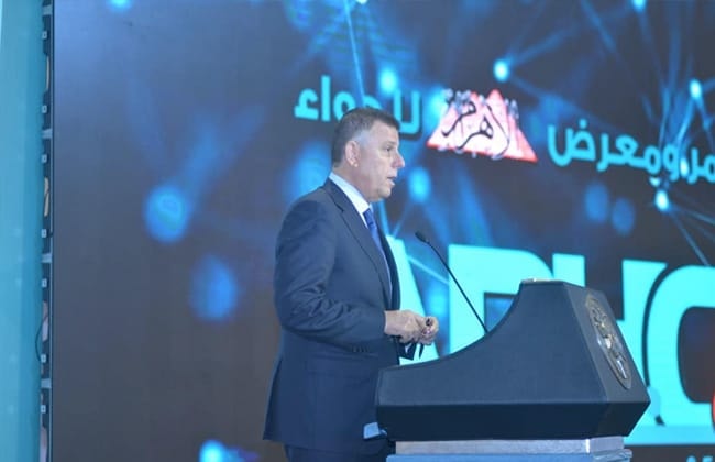 رئيس جامعة عين شمس