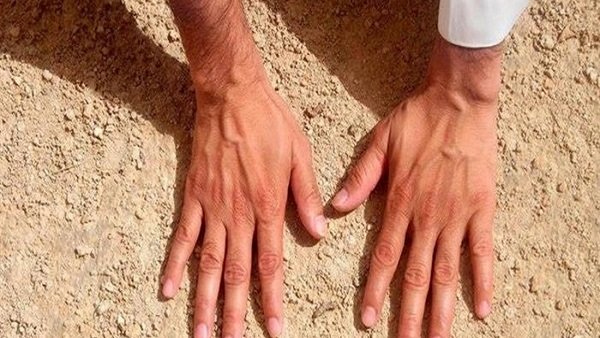 هل يجوز للمسن أن يستبدل الوضوء بالتيمم 