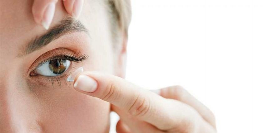 حكم لبس العدسات اللاصقة للرجال والنساء حكم لبس العدسات اللاصقة للرجال والنساء