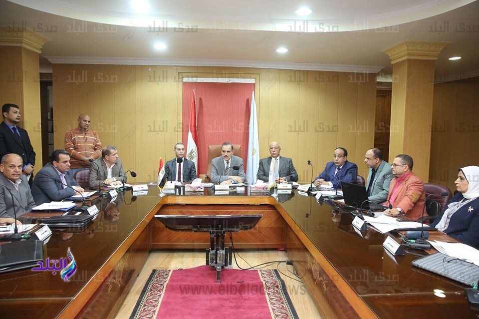 أول اجتماع مع رؤساء المراكز والمدن 