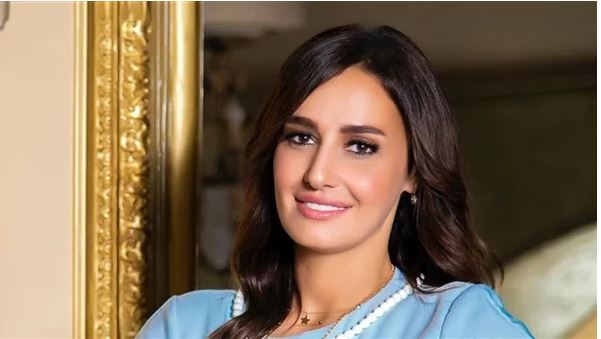 حلا شيحة