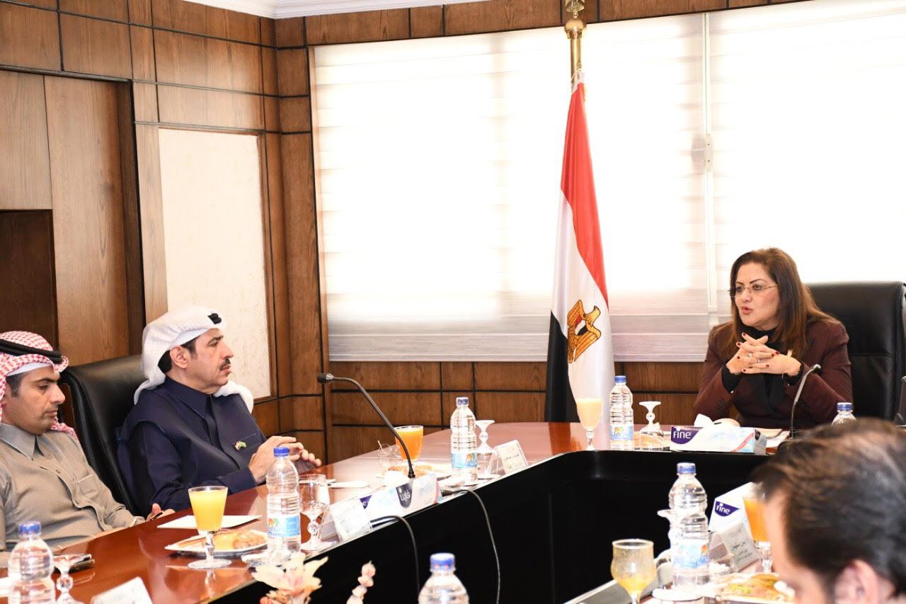 لقاء وزيرة التخطيط مع الوفد السعودي لقاء وزيرة التخطيط مع الوفد السعودي