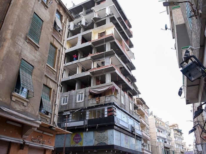 محافظ الإسكندرية يتابع أعمال زالة محافظ الإسكندرية يتابع أعمال زالة