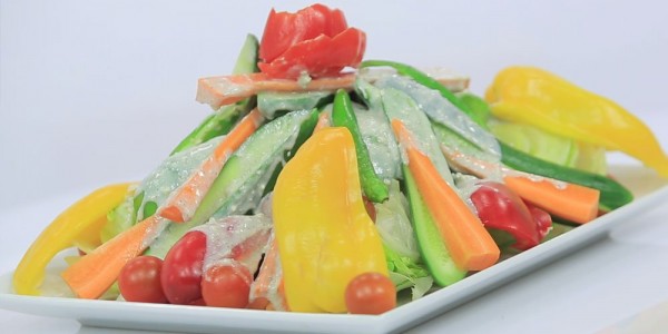 هنتعشى ايه النهاردة .. عجة بطاطس وسلطة خضروات وتارت بالجيلي