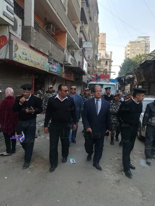 رئيس حي الزيتون يقود حملة انضباطية مكبرة رئيس حي الزيتون يقود حملة انضباطية مكبرة