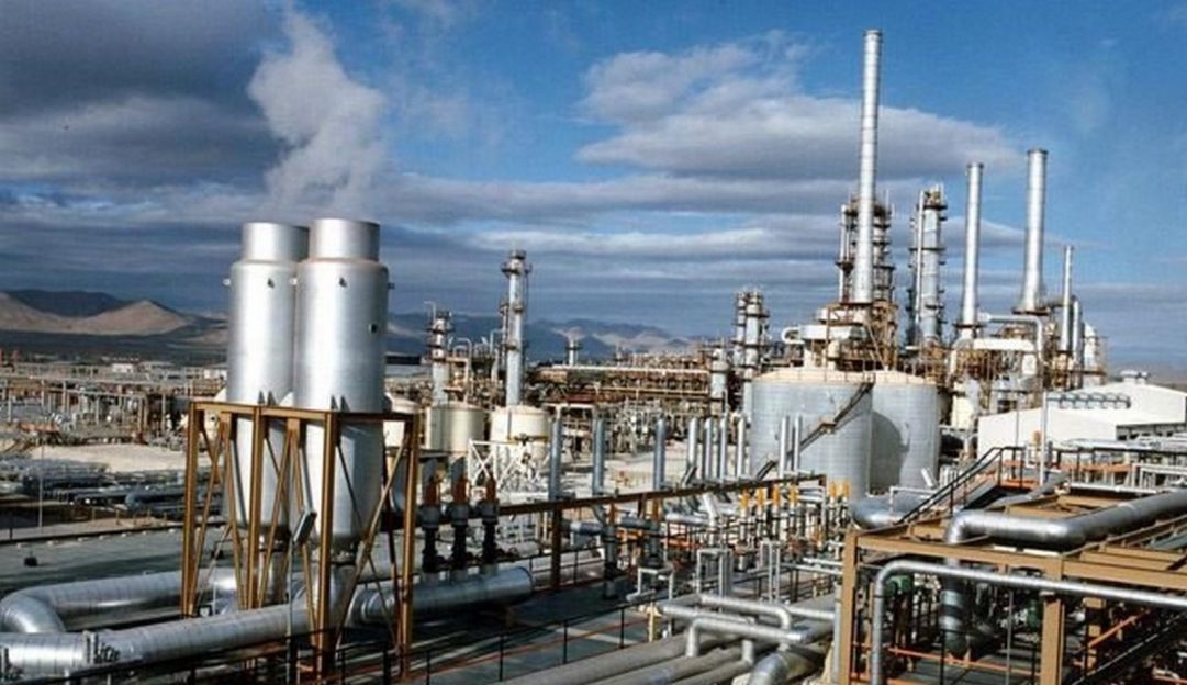 المصانع 
