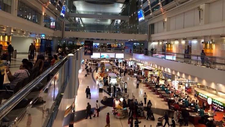 مطار دبي
