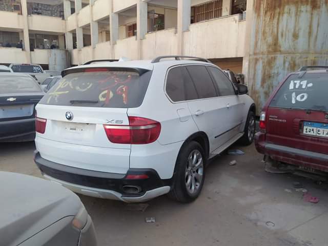 صورة من سيارات الجمارك