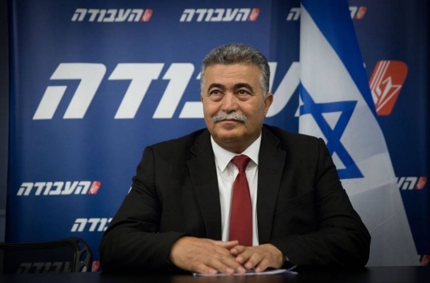 بيرتس يطالب تحالف جانتس بقطع الاتصالات مع نتنياهو بيرتس يطالب تحالف جانتس بقطع الاتصالات مع نتنياهو