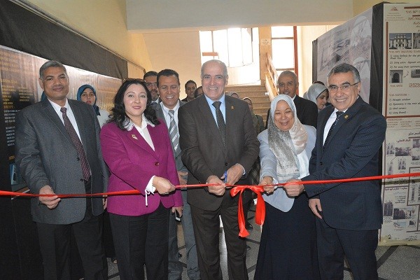 رئيس جامعة الفيوم يفتتح معرض قسم الهندسة المعمارية بكلية اله رئيس جامعة الفيوم يفتتح معرض قسم الهندسة المعمارية بكلية اله