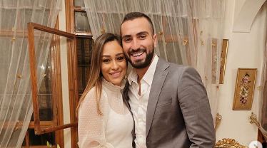 محمد الشرنوبي وخطيبته 