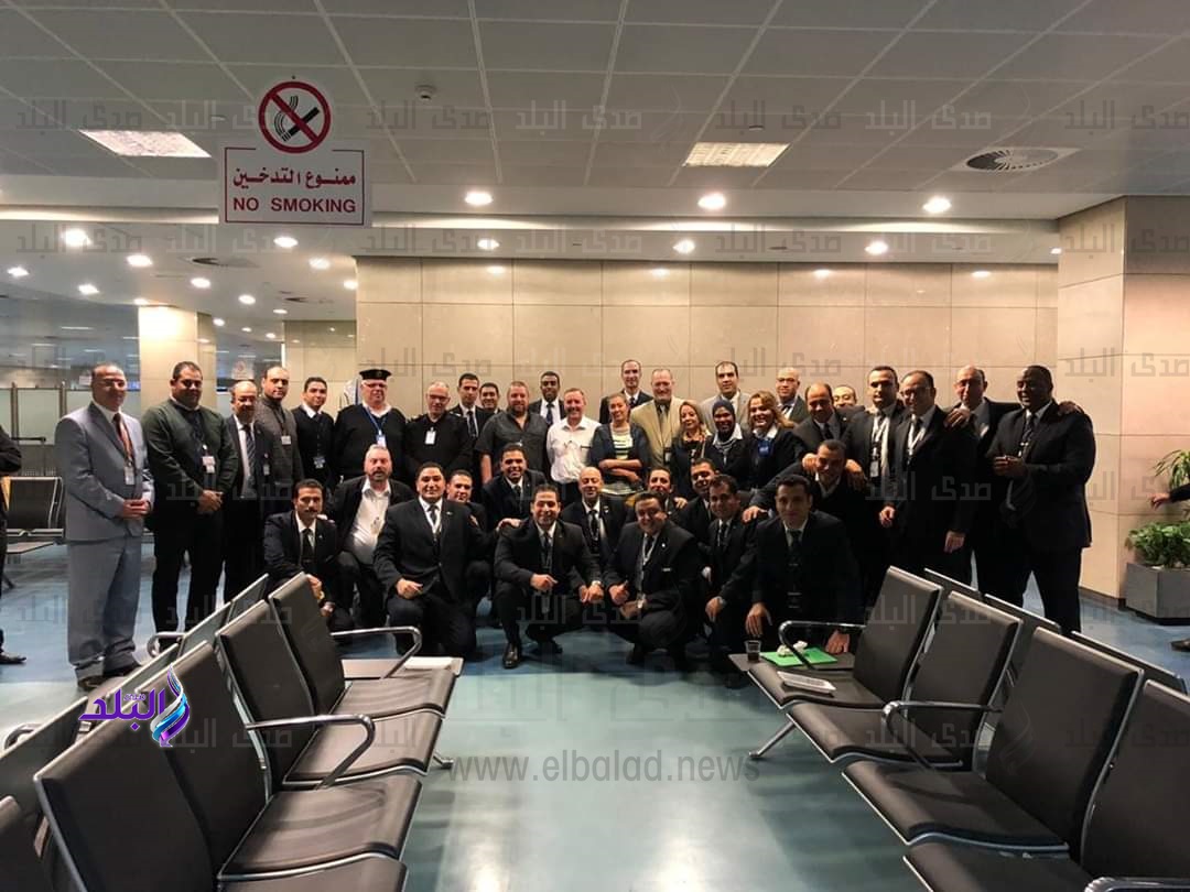 الوفد الأمني في مطار القاهرة الوفد الأمني في مطار القاهرة