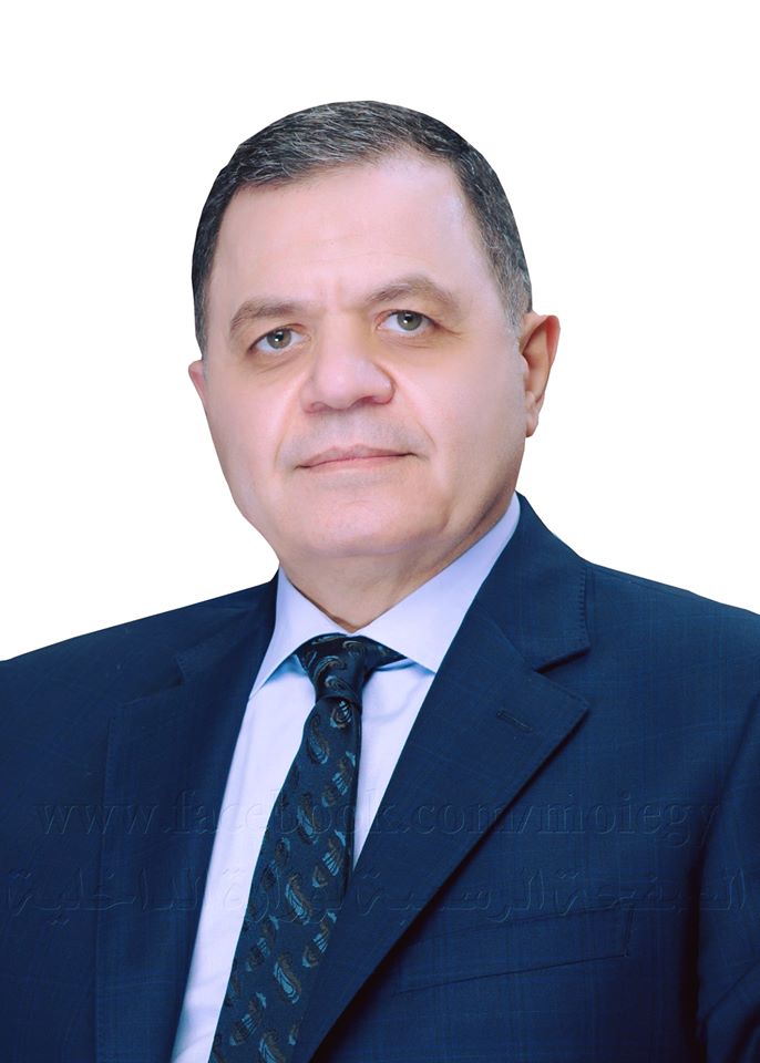 اللواء محمود توفيق وزير الداخلية اللواء محمود توفيق وزير الداخلية
